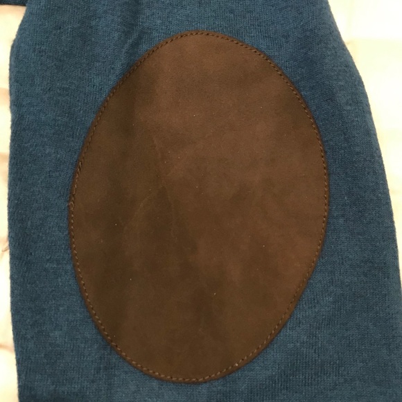 Men’s V-neck sweater - Picture 5 of 6